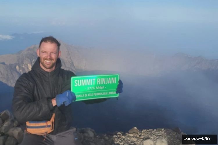 [POPULER GLOBAL] Cerita Pendaki Irlandia Hampir Tewas di Rinjani | Kapal Kargo Bawa 3.000 Kendaraan Tenggelam