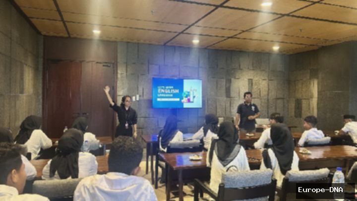 Bahasa Inggris Pariwisata: Warga Desa Penyangga Golo Mori Makin Siap!