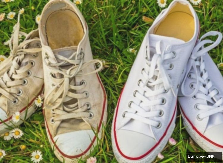 Sepatu Putih Kinclong Lagi! 4 Bahan Dapur Ampuh Usir Noda Kuning