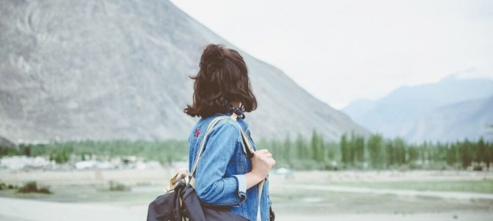 Solo Traveling Aman & Seru: 8 Tips Jitu Liburan Sendiri!