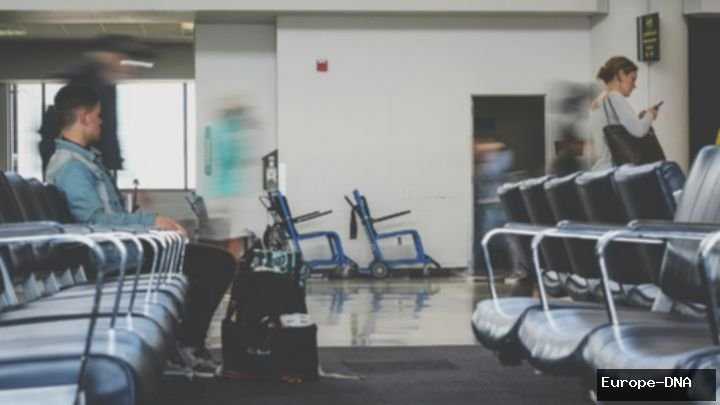 Aman & Kencang: 3 Tips Jitu Pakai WiFi Bandara