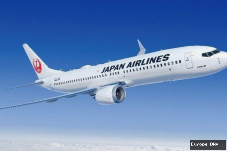 Pesawat Boeing 737 Japan Airlines Turun 7.900 Meter Hanya dalam 10 Menit, Penumpang Panik