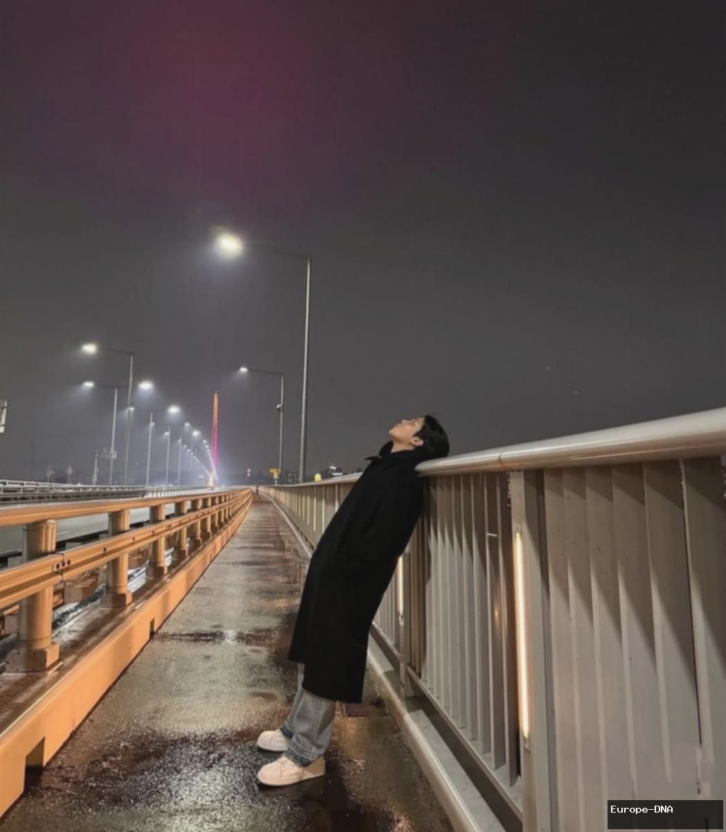 10 Inspirasi Styling Outer ala Jongho ATEEZ, Super Trendy!